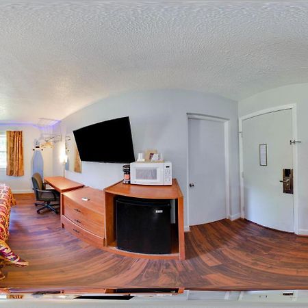 Scottish Inns Collinsville - Martinsville 外观 照片