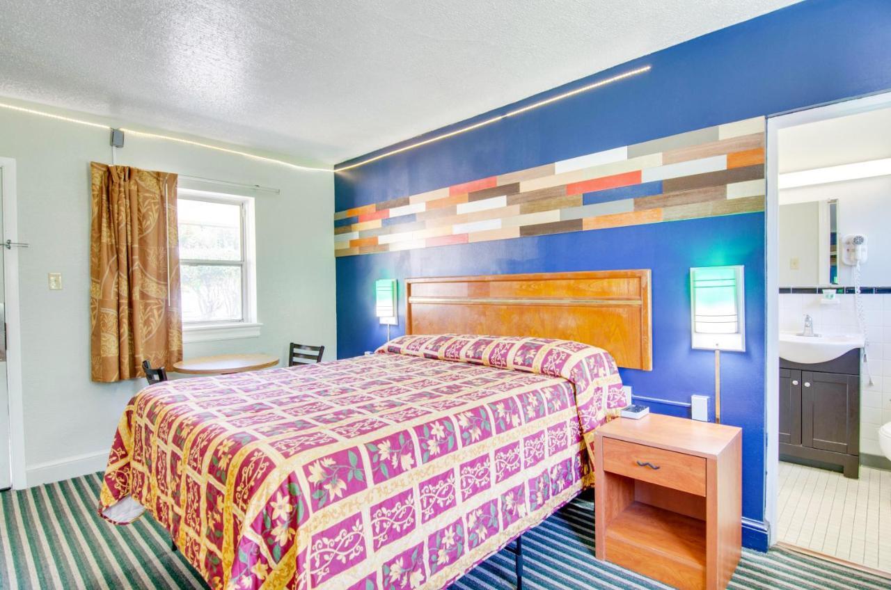 Scottish Inns Collinsville - Martinsville 外观 照片